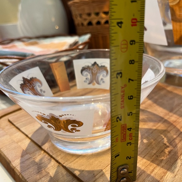 Vintage Anchor Hocking Fleur de Lis chip and dip set - Picture 6 of 9